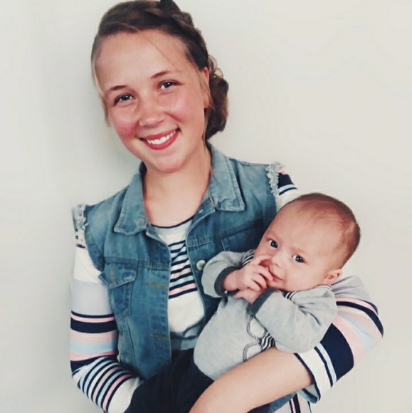 {hello} - Picture 2 of 5